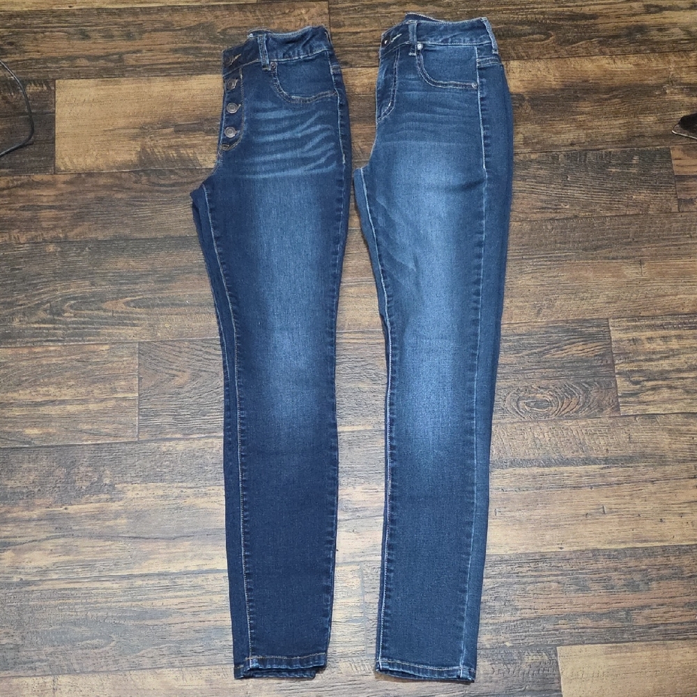 2 Pair Of Maurices Dark and Medium Blue High Rise Jeans